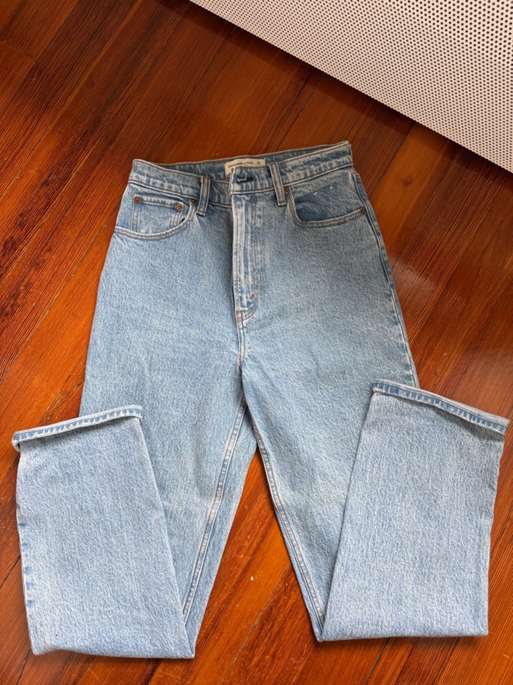 Abercrombie & Fitch Light Blue 90s Straight Leg Jeans